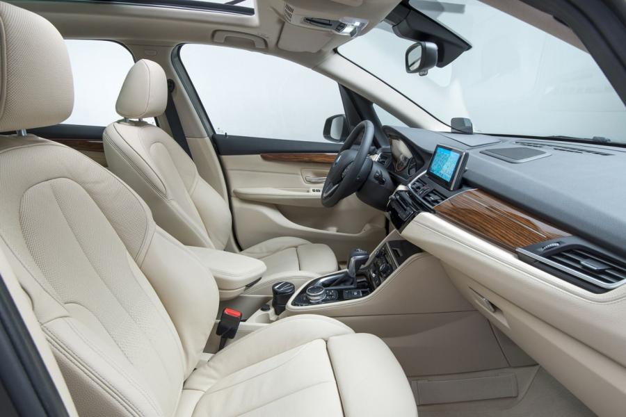  BMW 2-Series Active Tourer 2014 года  (фото 44 из 64)